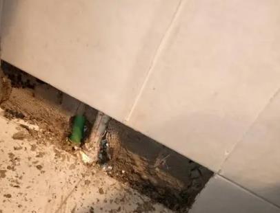 振兴楼顶漏水维修公司分享下修复水管漏水的几种小方法